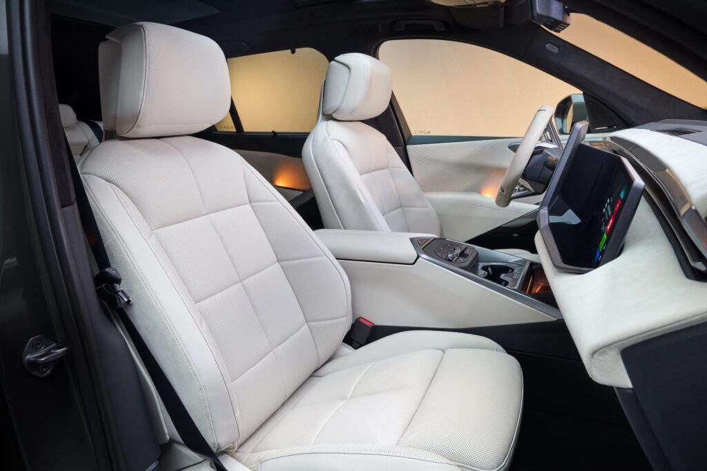 NOVÉ BMW X5 (2026)