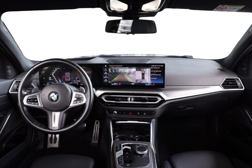 BMW 330d xDrive Sedan