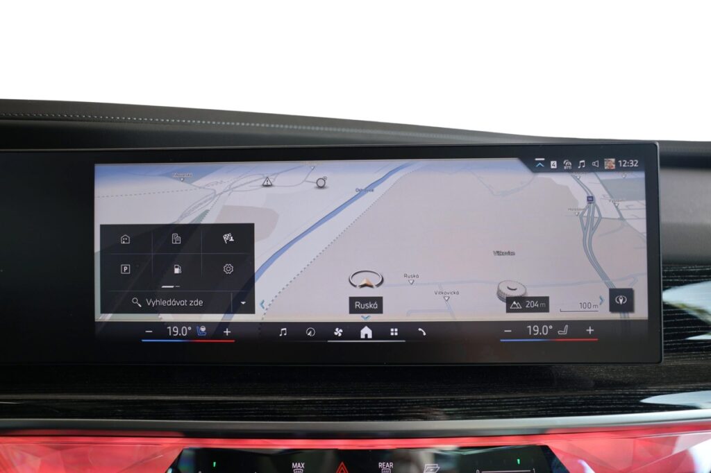 BMW 740d xDrive Sedan