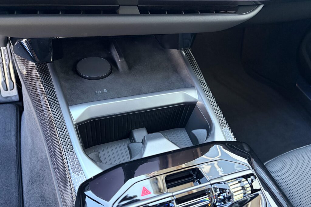 BMW 740 xDrive Sedan