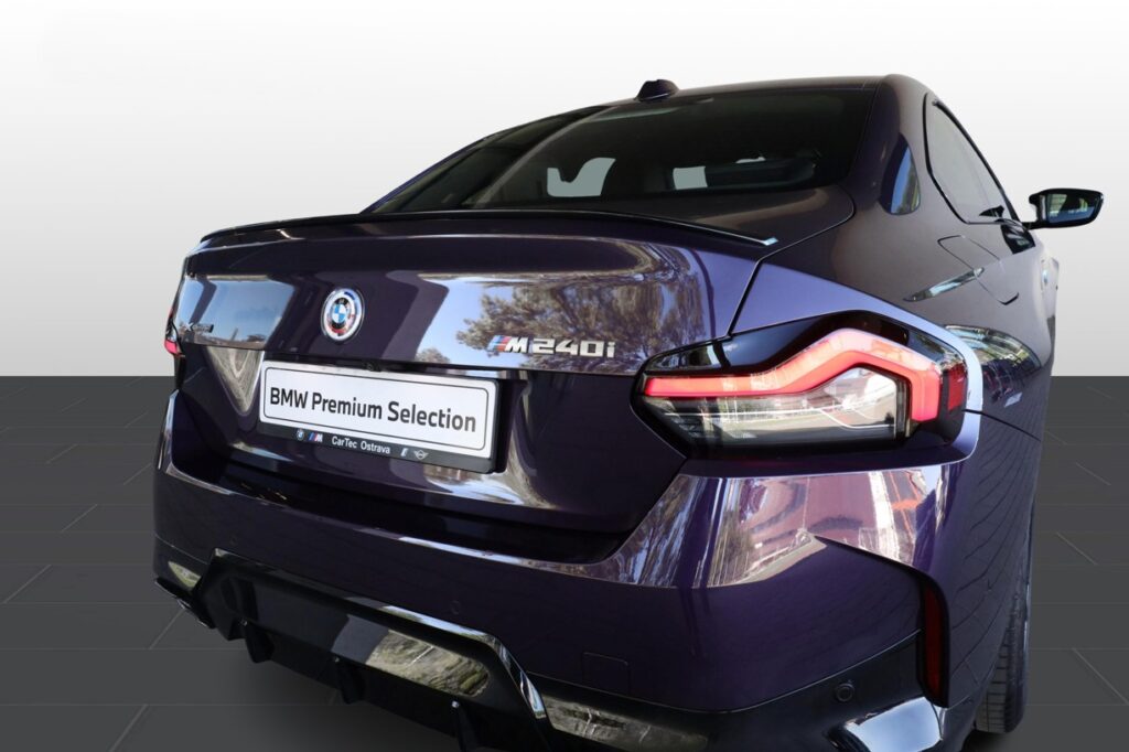 BMW M240i xDrive Coupé