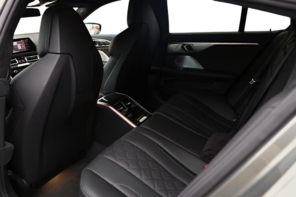 BMW M8  Gran Coupé