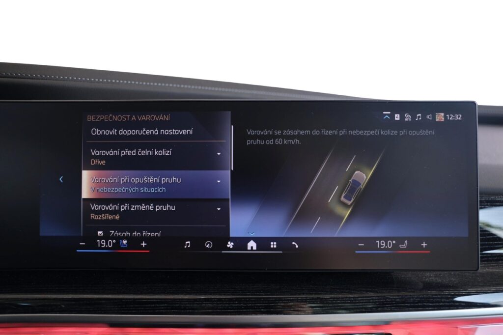 BMW 740d xDrive Sedan