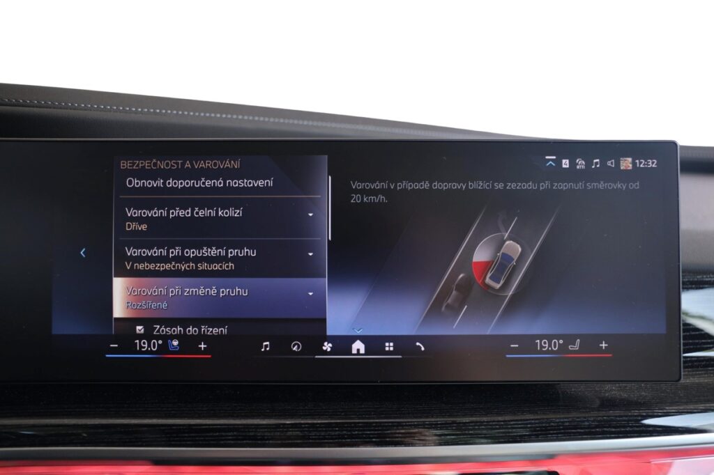 BMW 740d xDrive Sedan