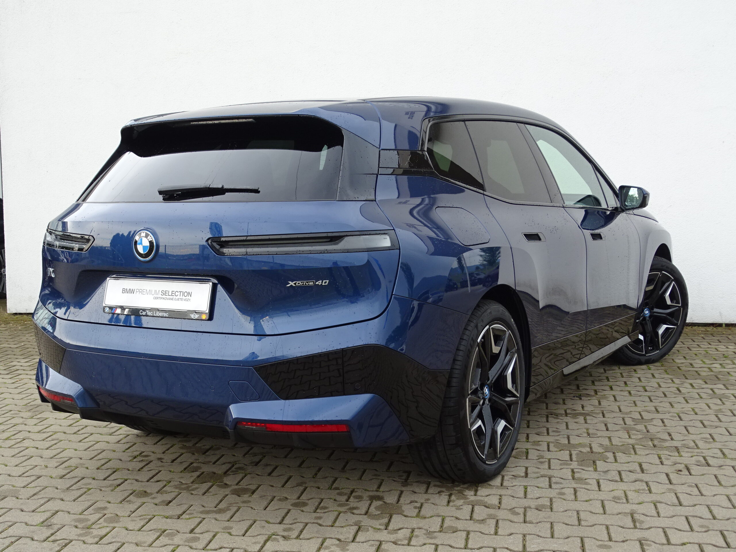 BMW iX xDrive40