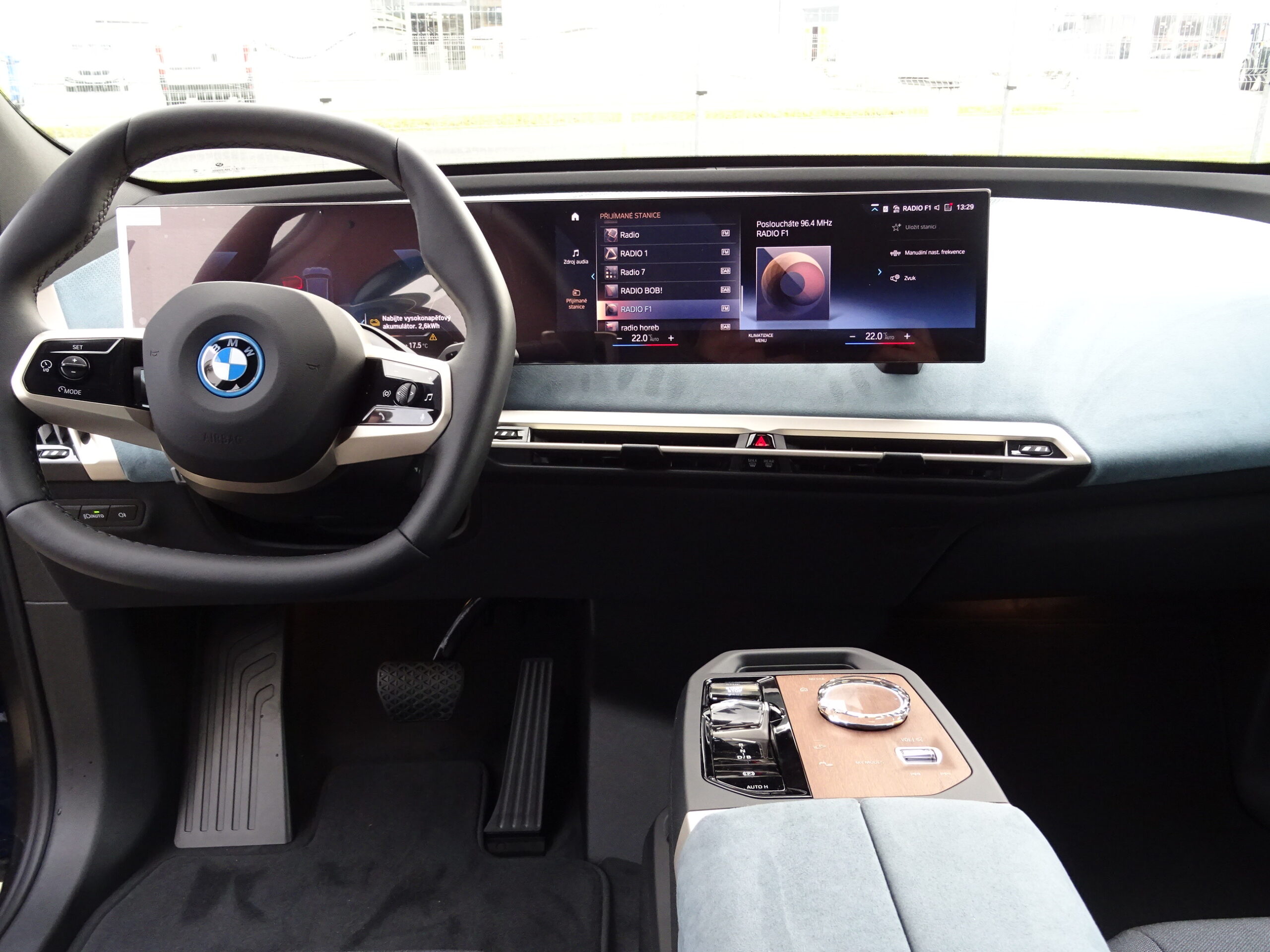 BMW iX xDrive40