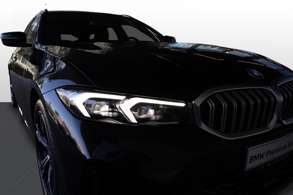 BMW 330i xDrive Touring