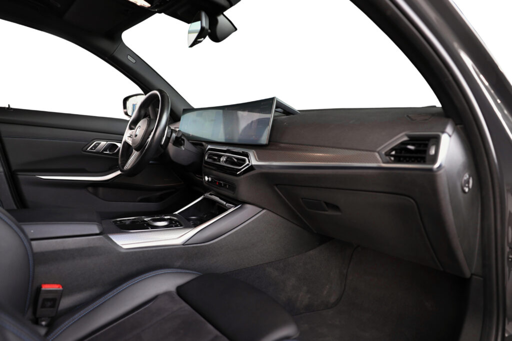 BMW 330d xDrive Sedan