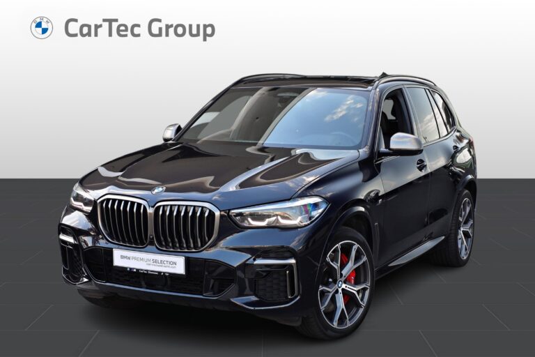 BMW X5 M50i