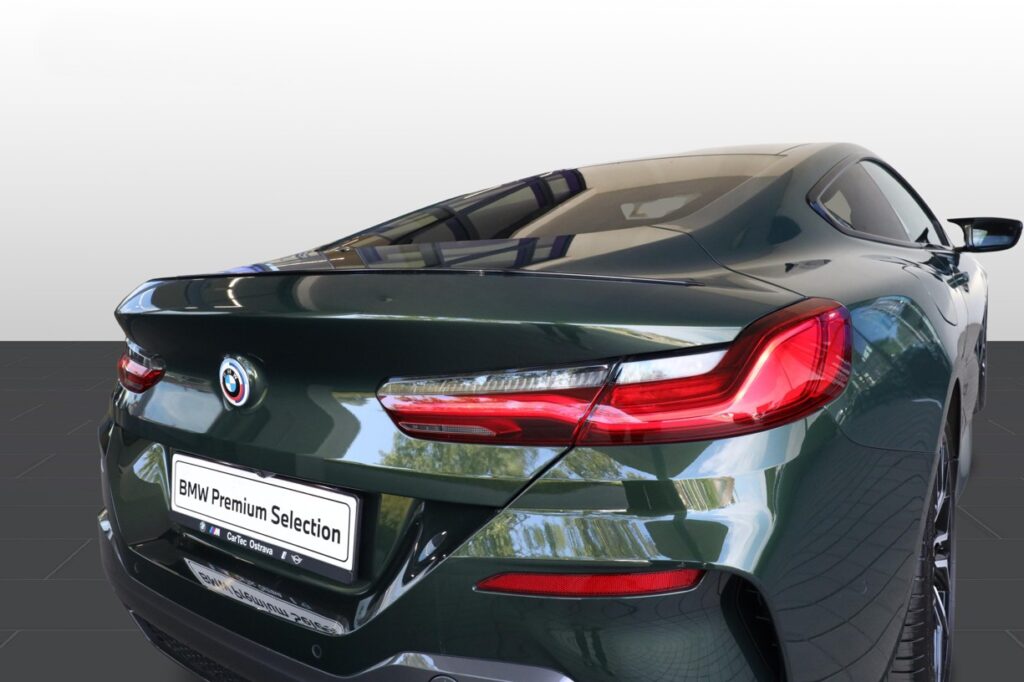 BMW M850i xDrive Coupe