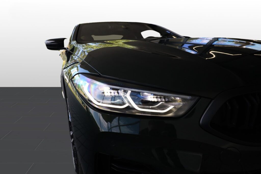 BMW M850i xDrive Coupe