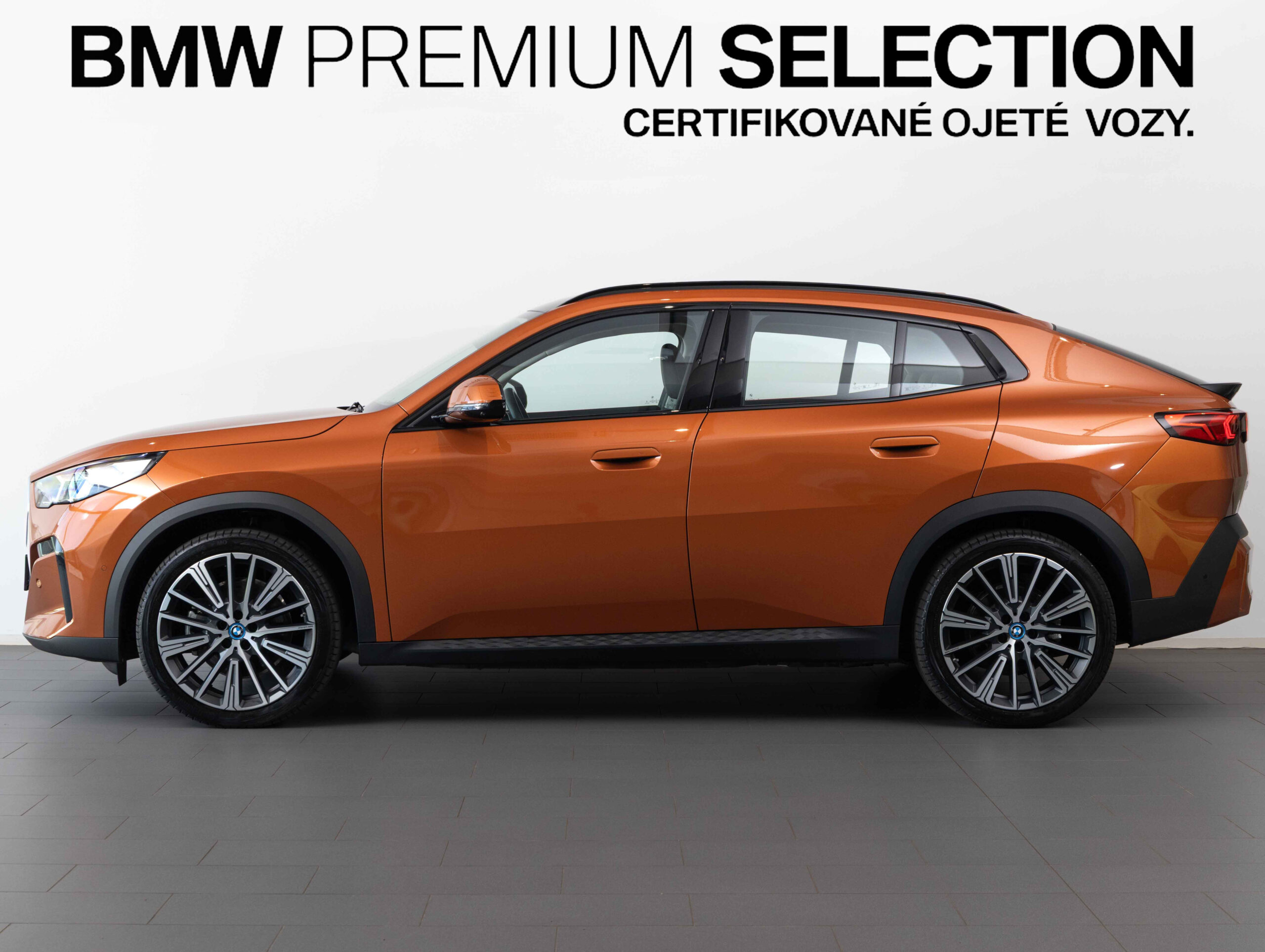 BMW iX2 xDrive30