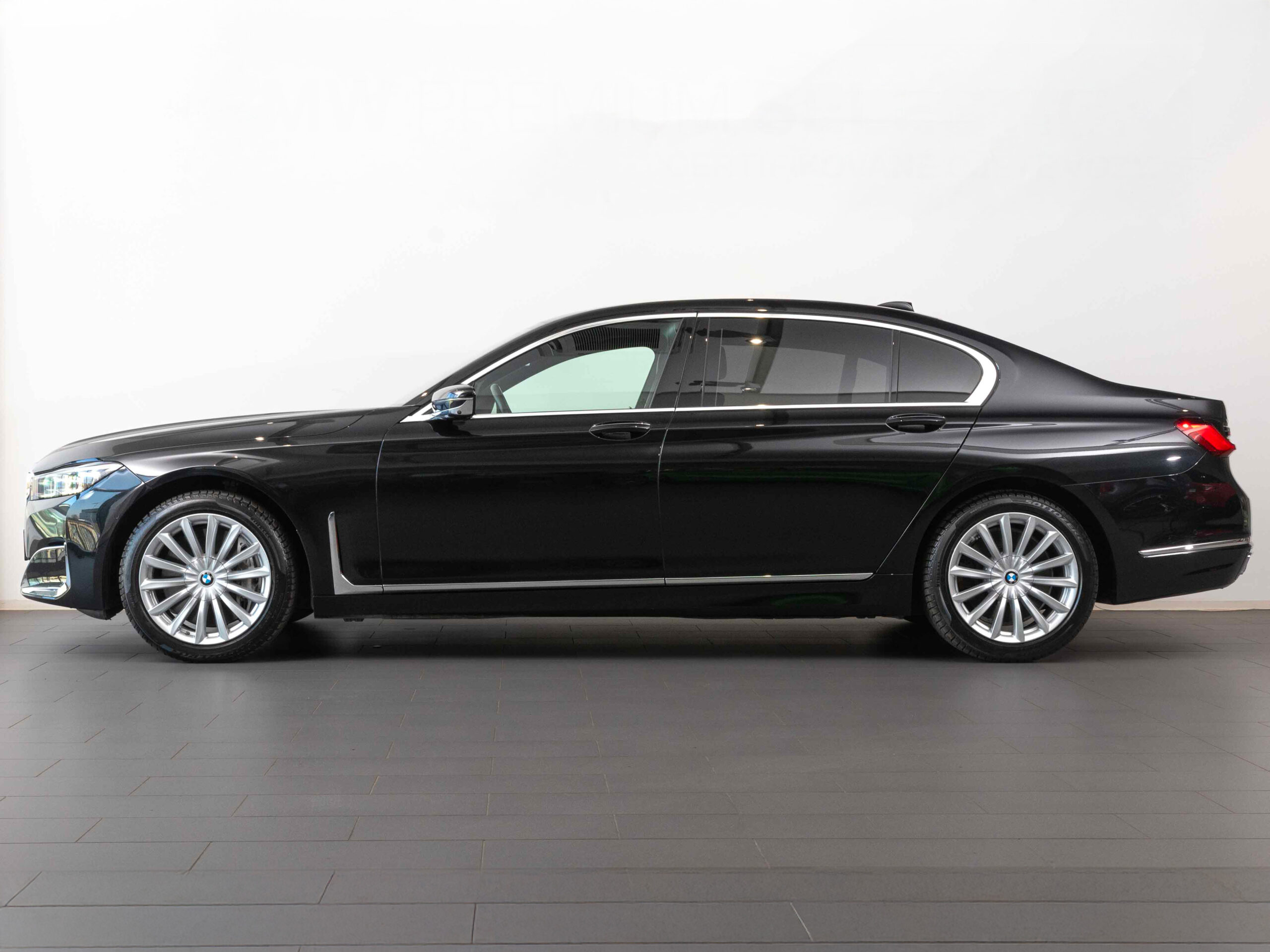 BMW 750Li xDrive Sedan