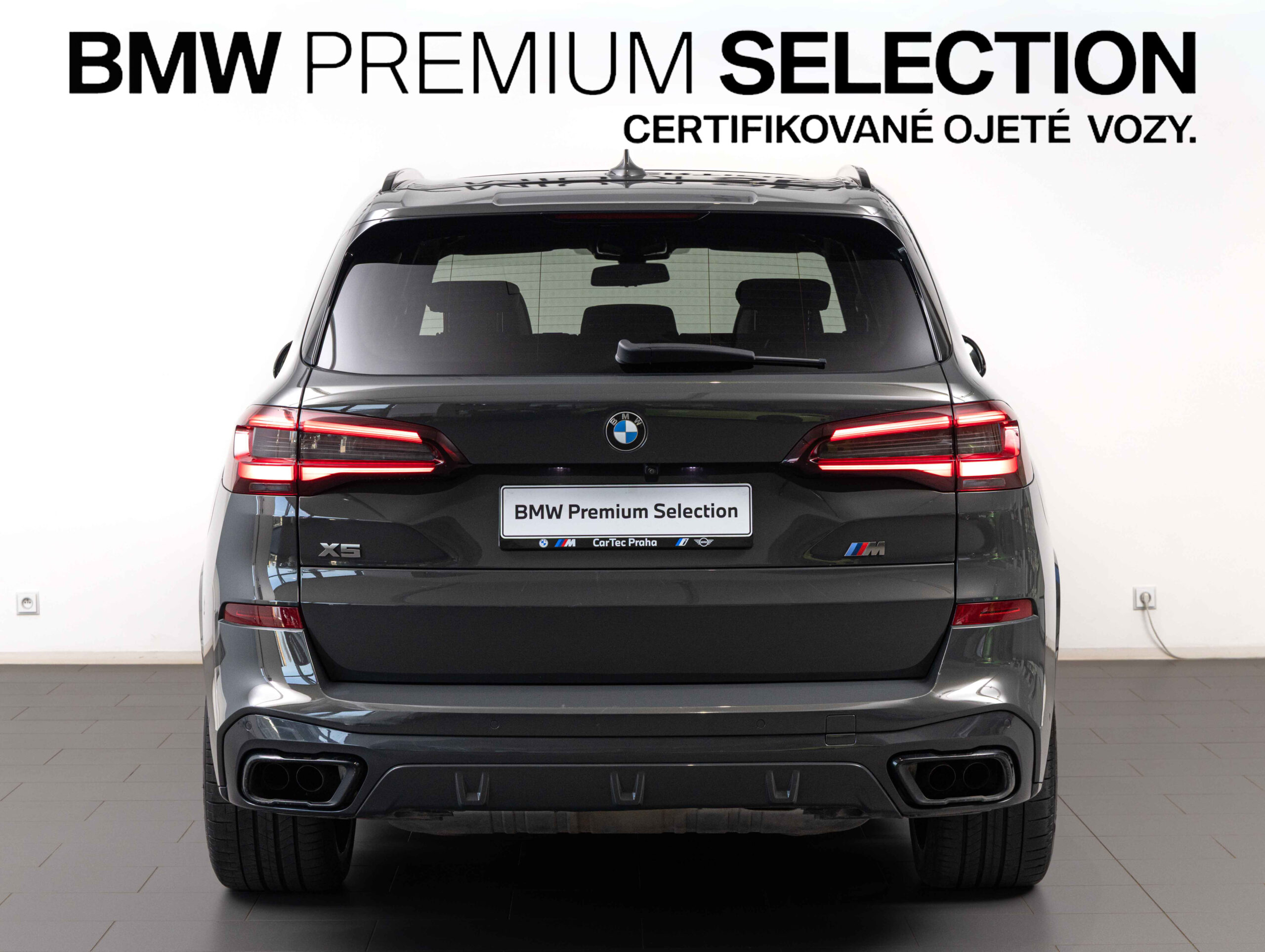 BMW X5 M50i