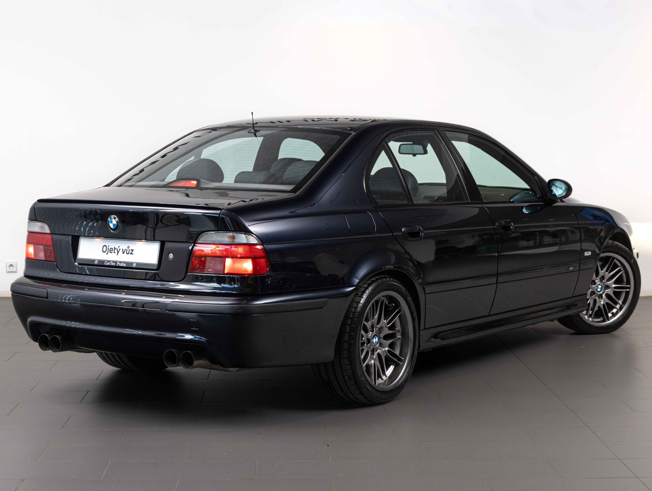 BMW BMW M5