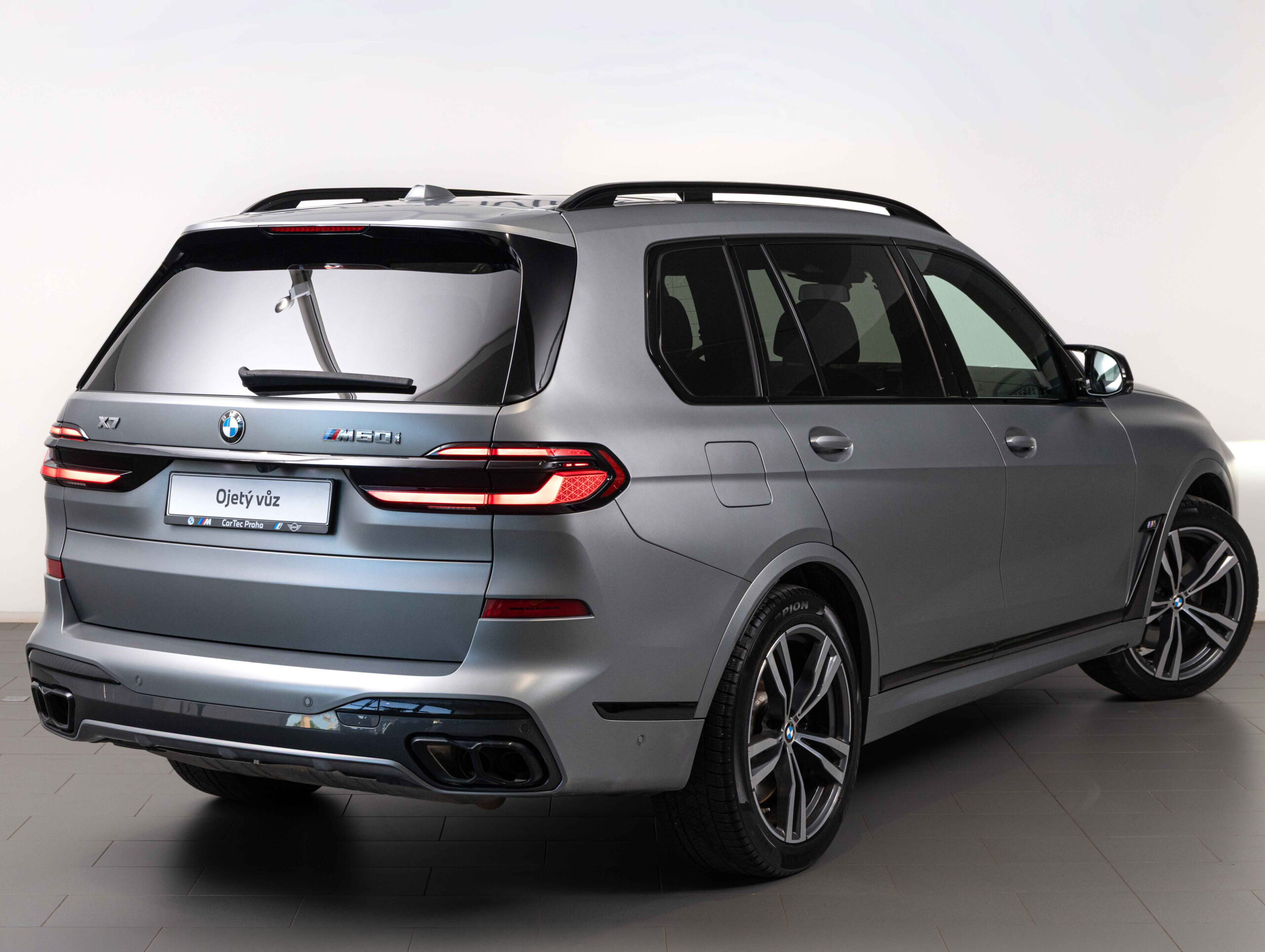 BMW X7 M60i xDrive