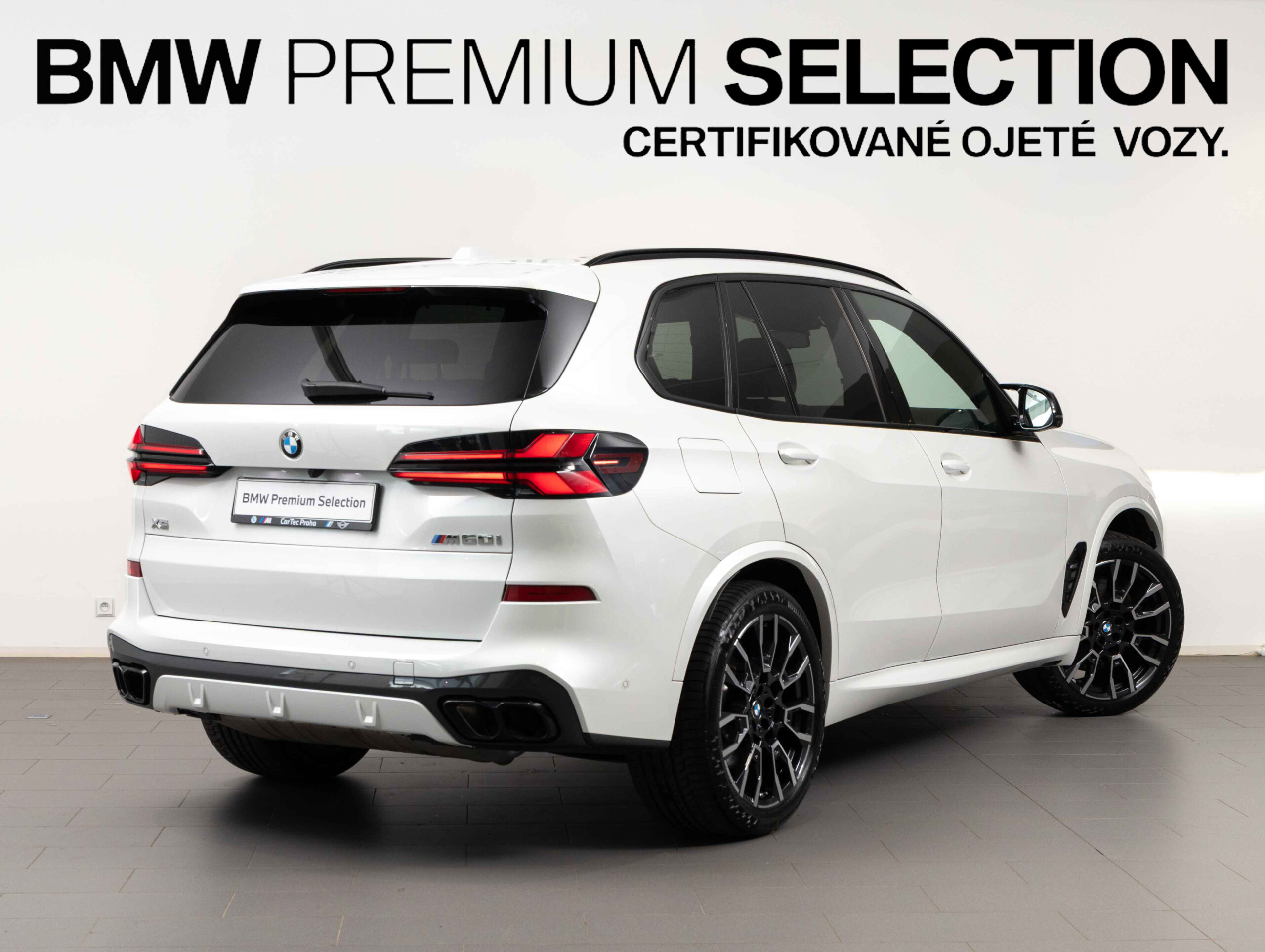 BMW X5 M60i