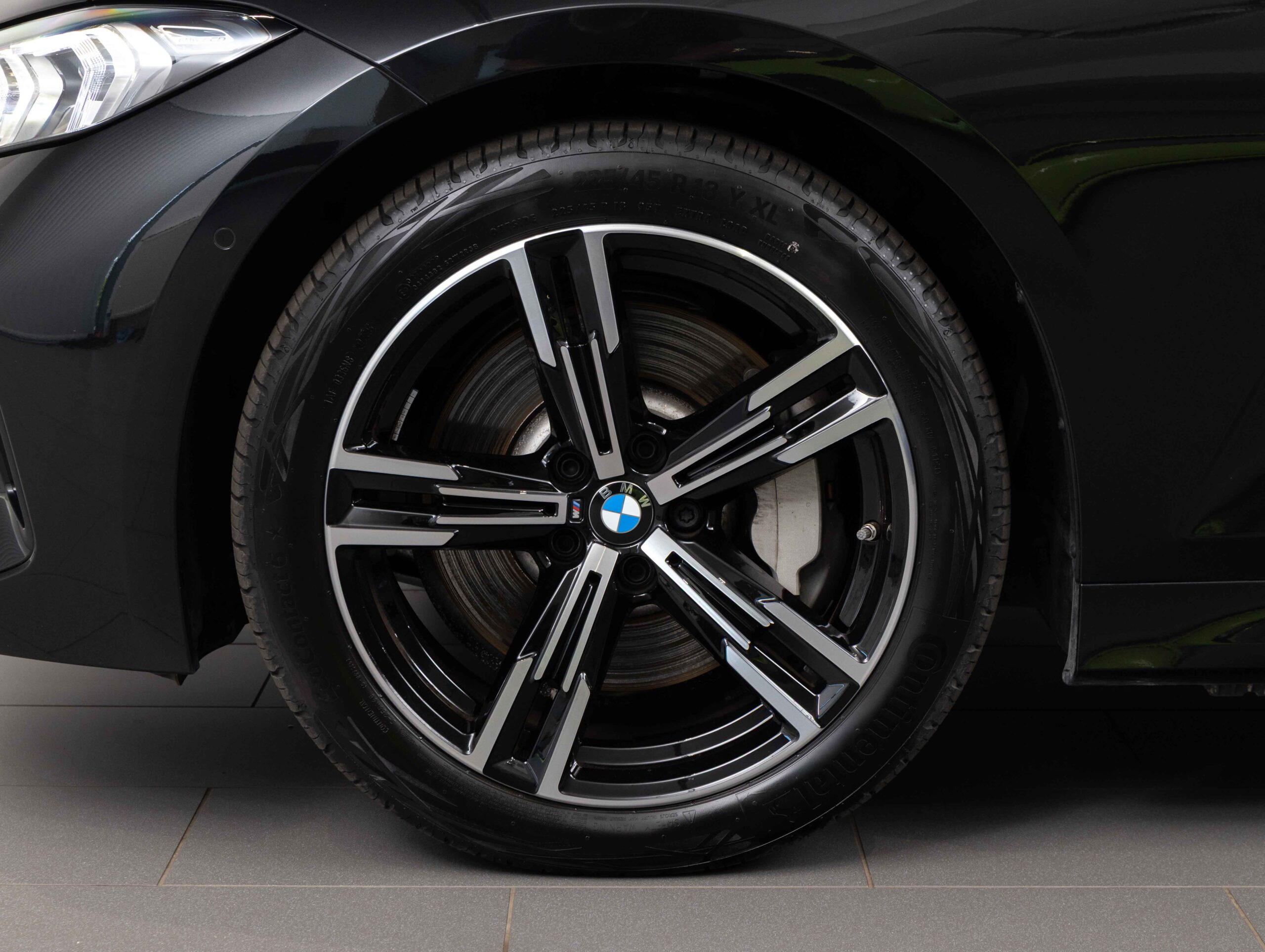 BMW 330i xDrive Touring