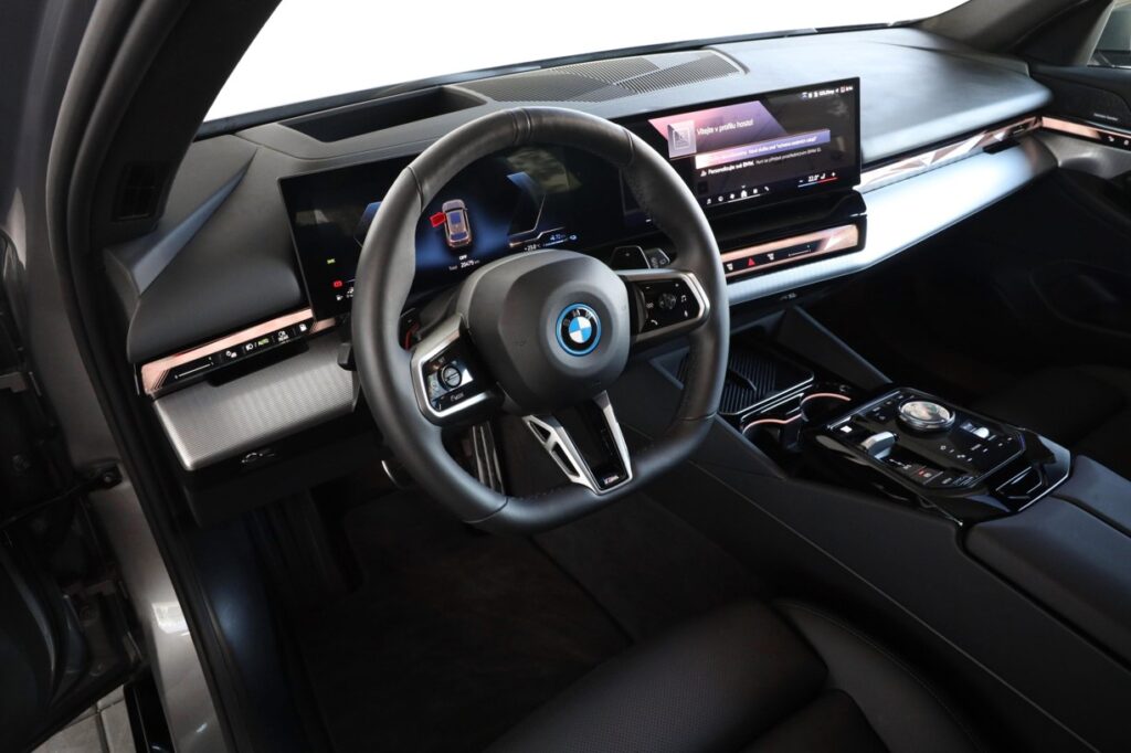 BMW 530e xDrive Touring