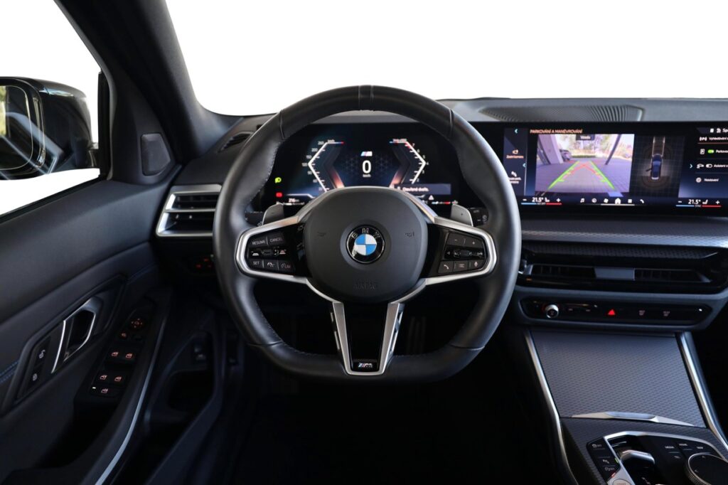 BMW 330i xDrive Touring