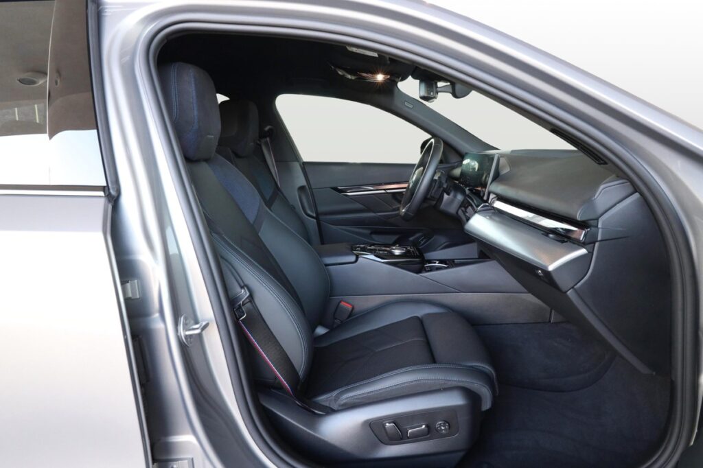 BMW 530e xDrive Touring