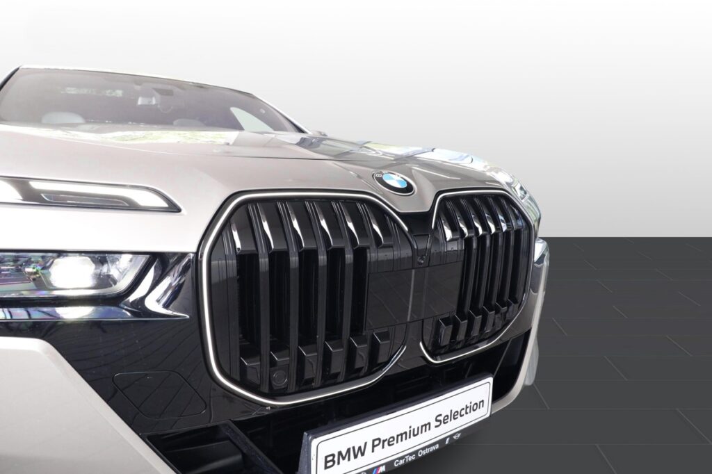 BMW 740d xDrive Sedan
