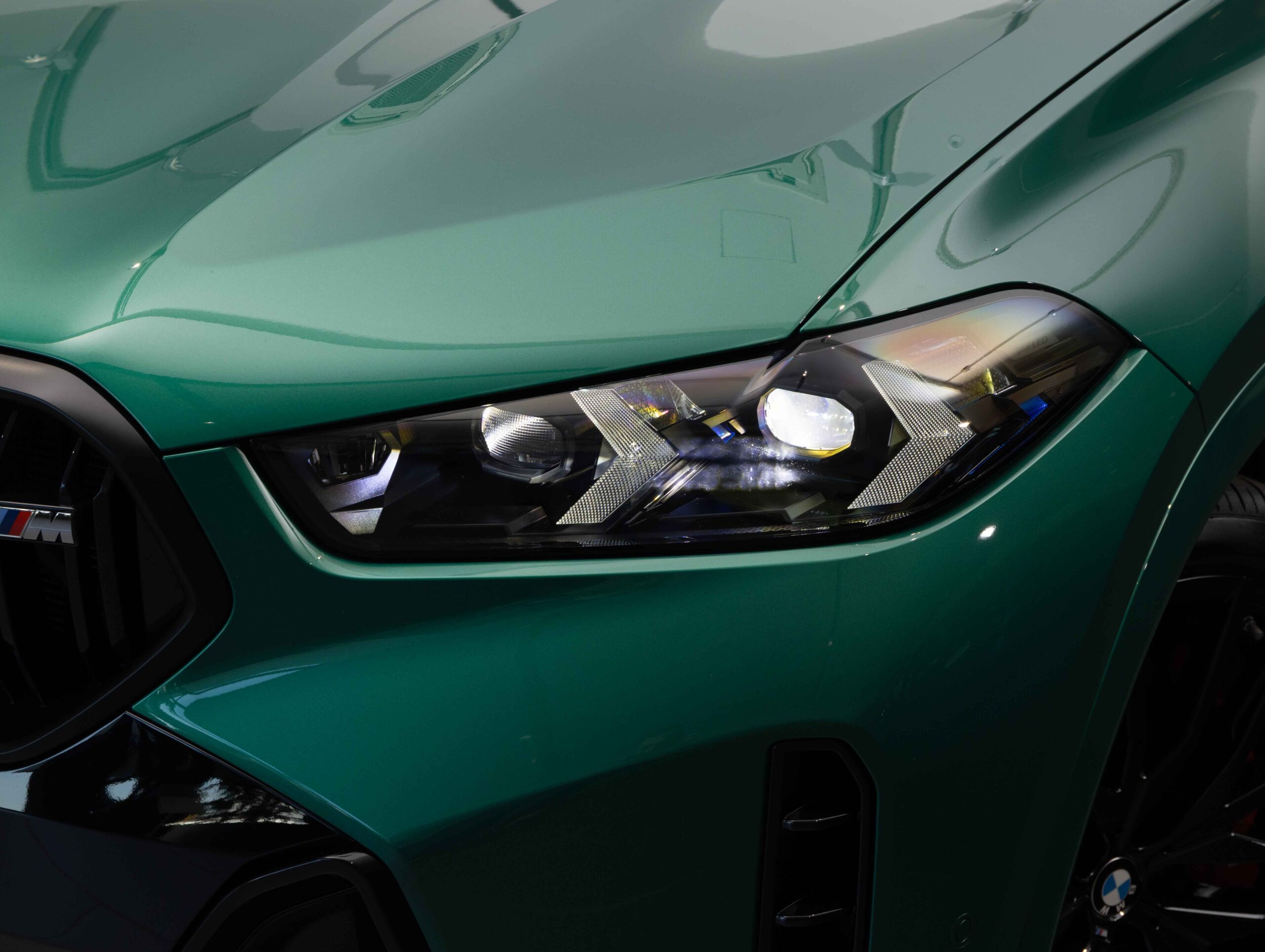 BMW X6 M60i
