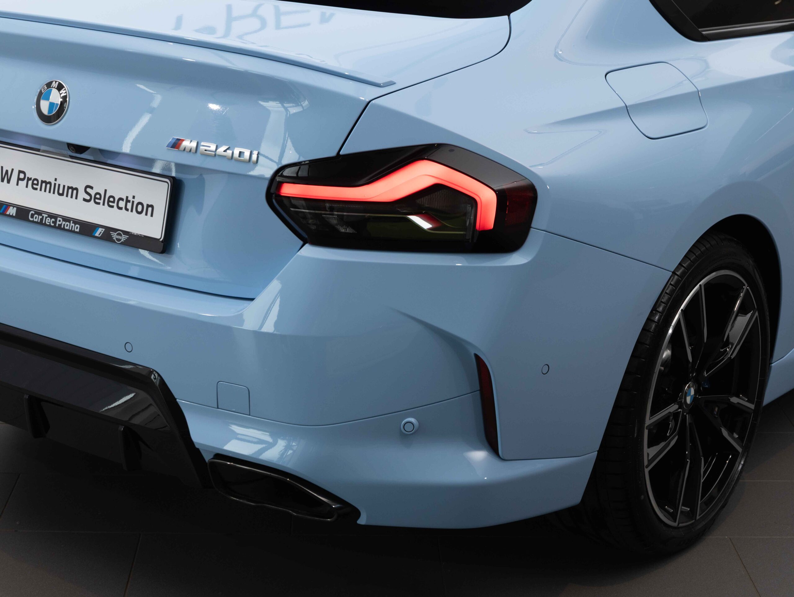 BMW M240i xDrive Coupé