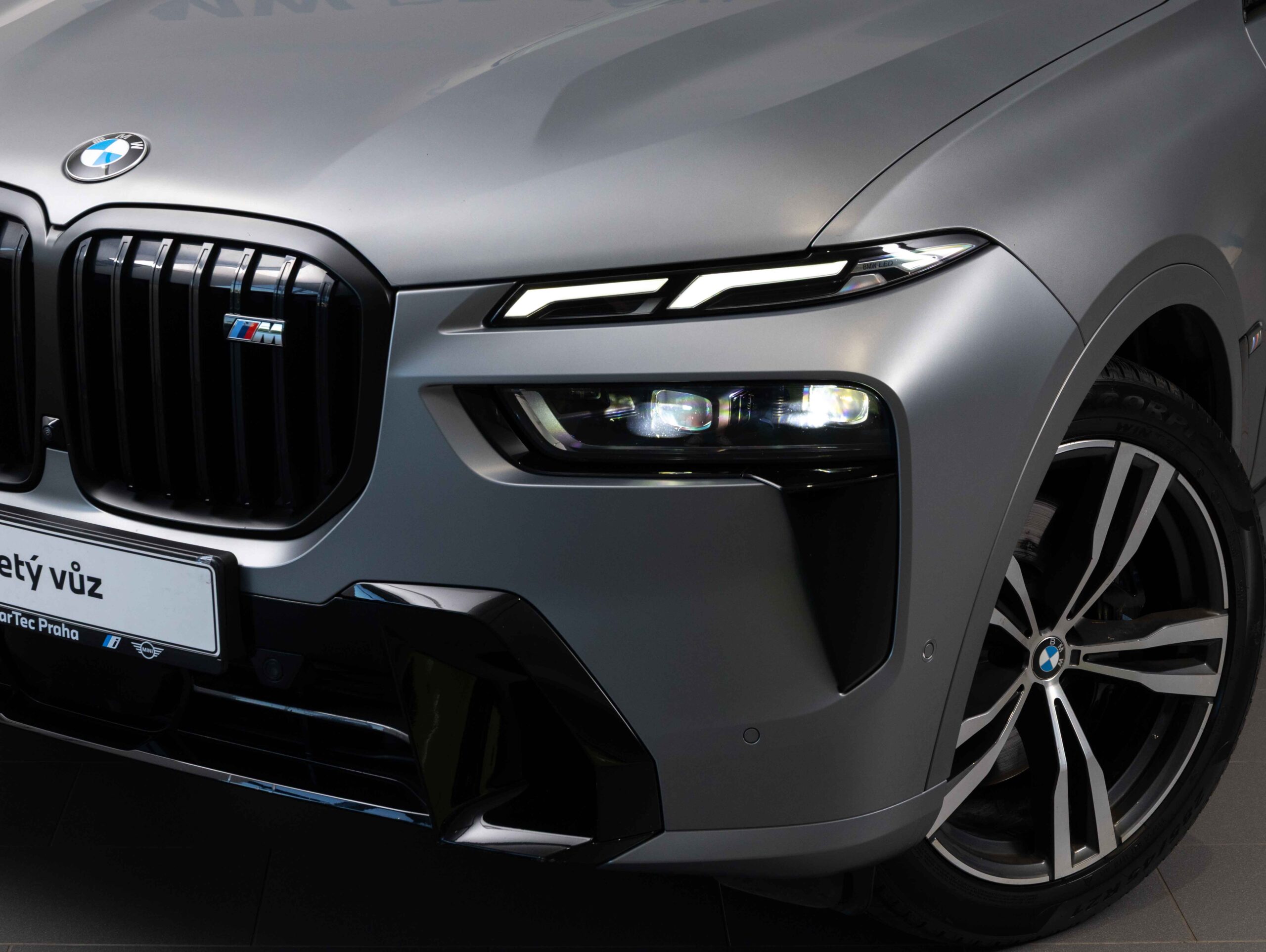 BMW X7 M60i xDrive