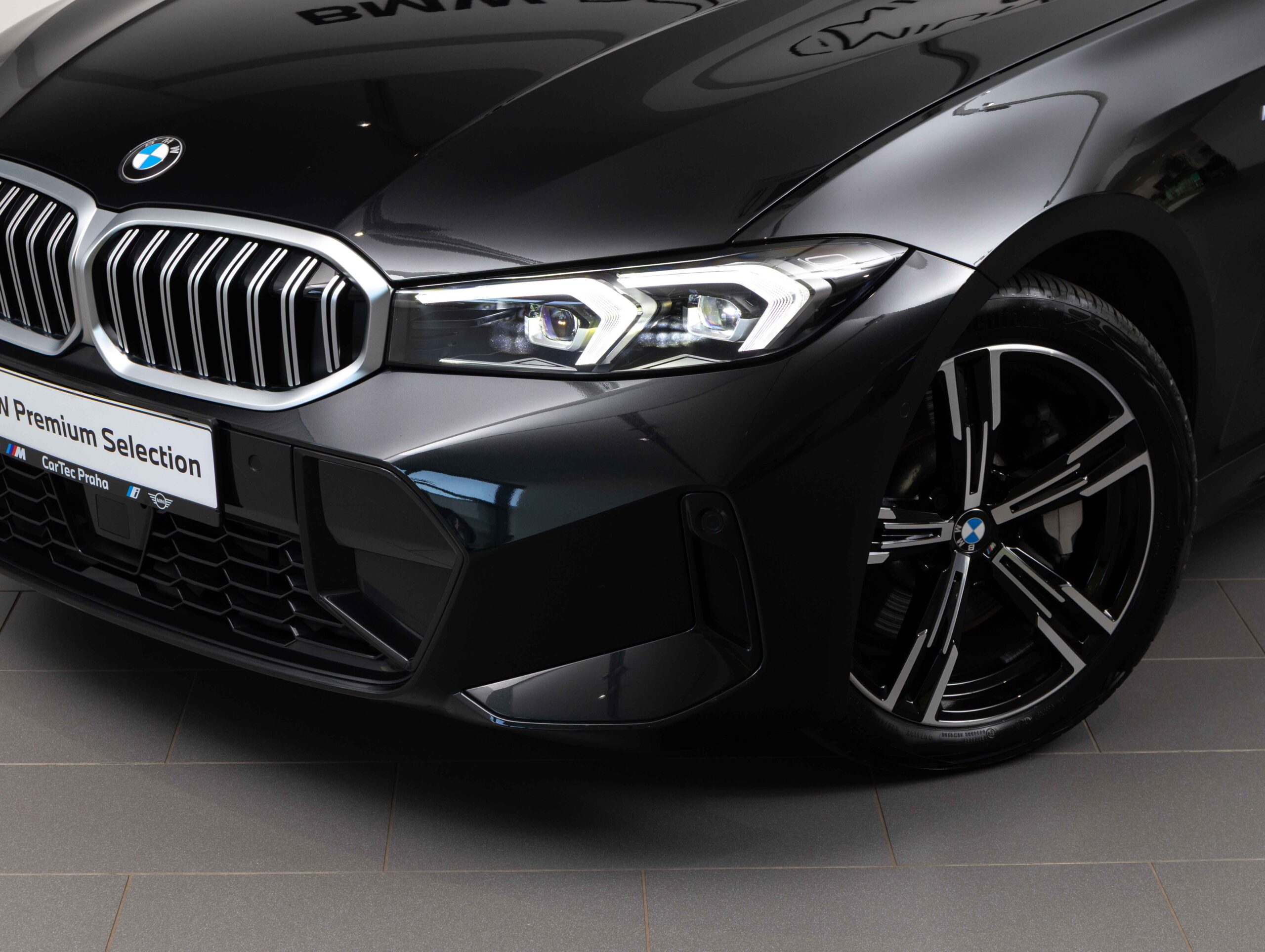 BMW 330i xDrive Touring