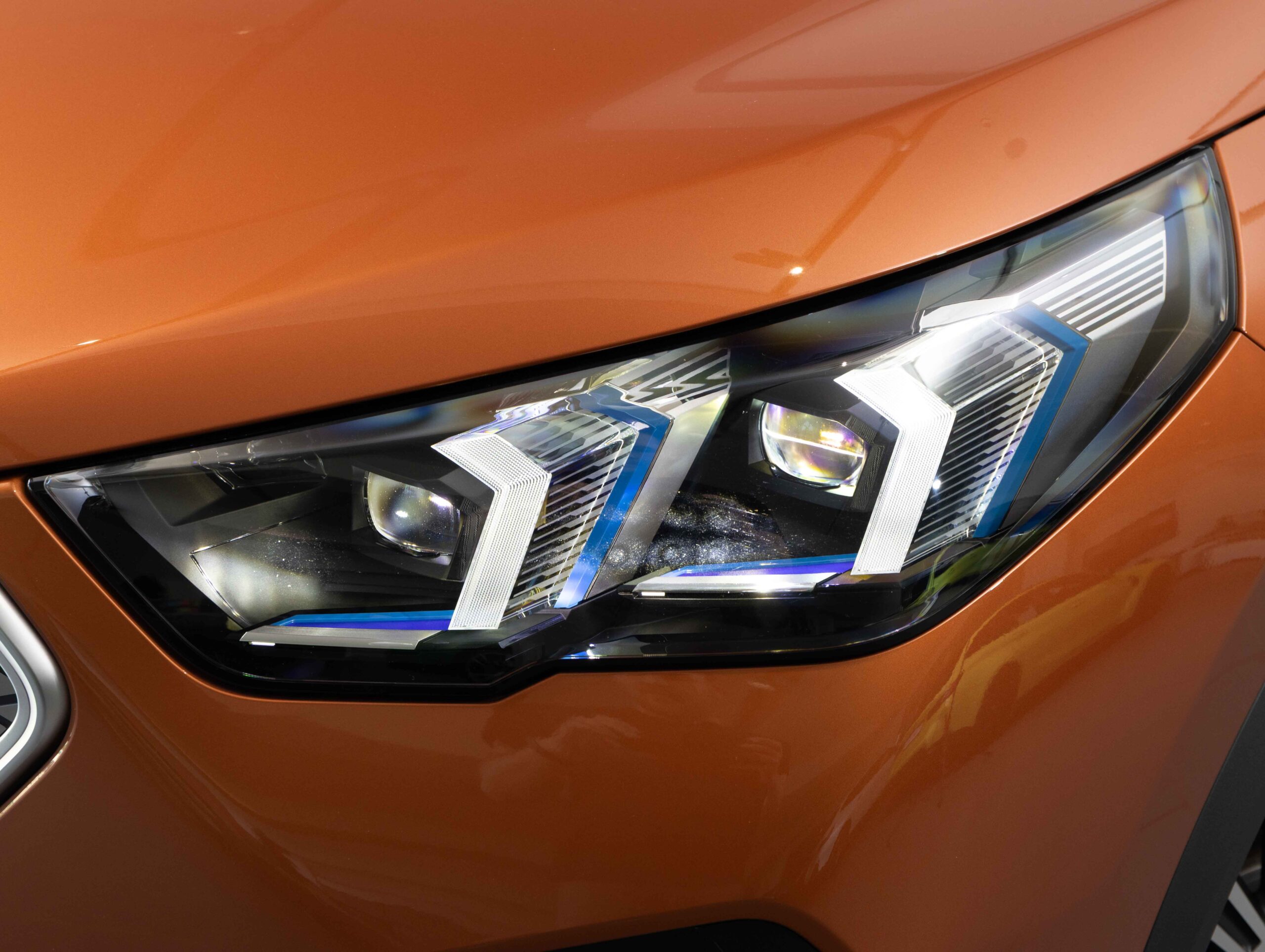 BMW iX2 xDrive30