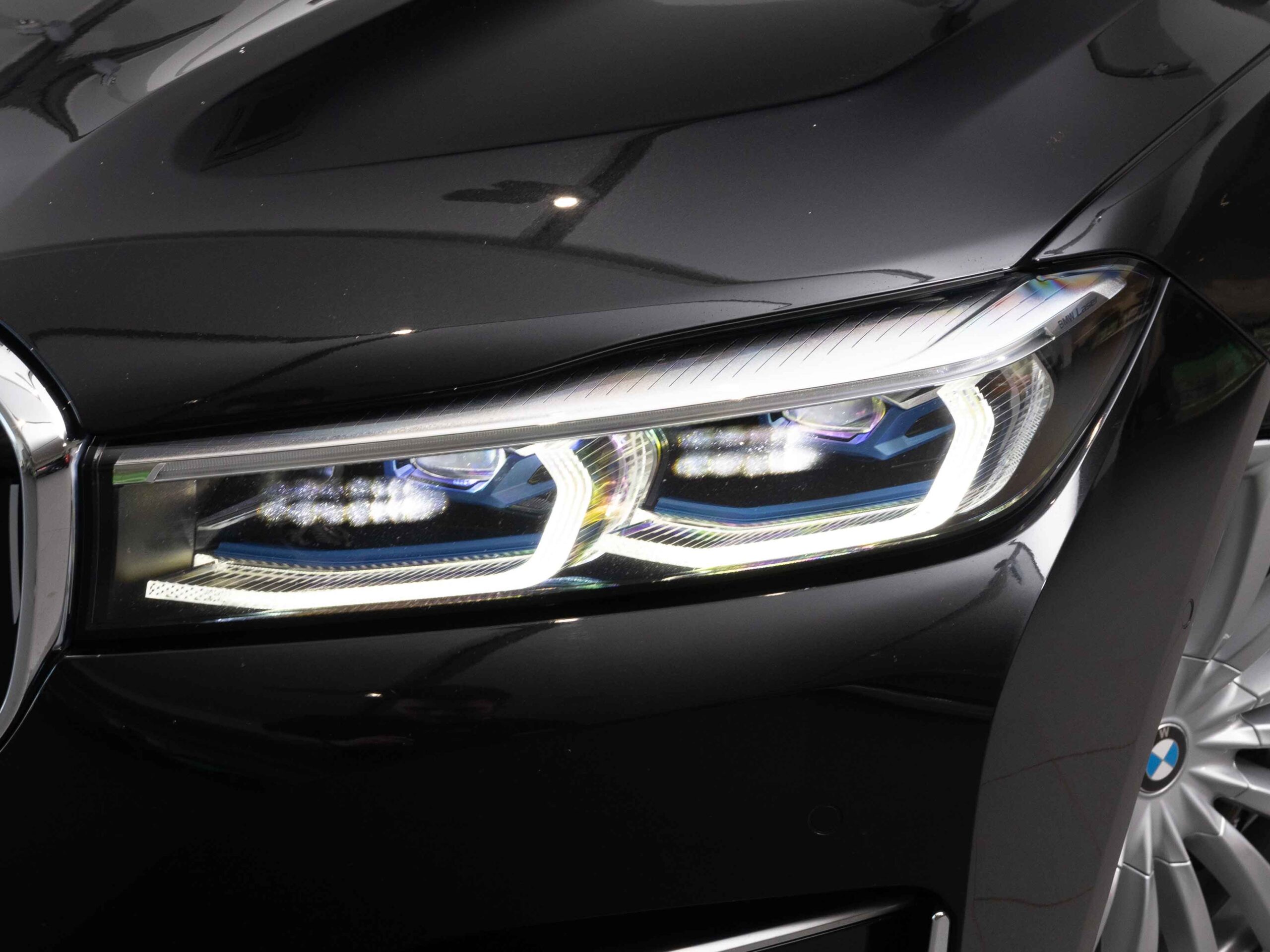 BMW 750Li xDrive Sedan