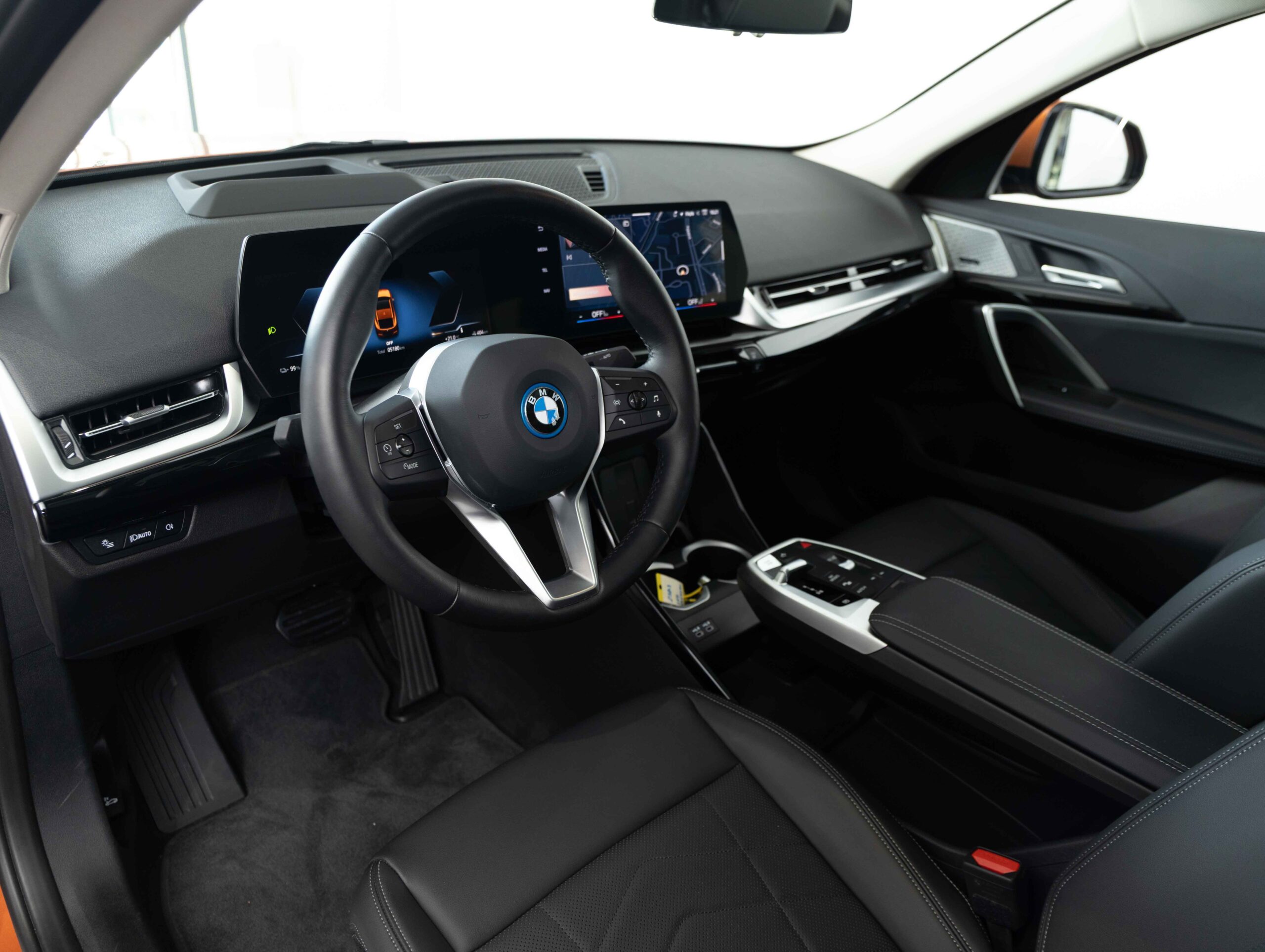 BMW iX2 xDrive30