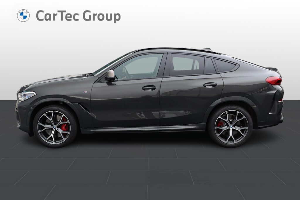 BMW X6 M50i