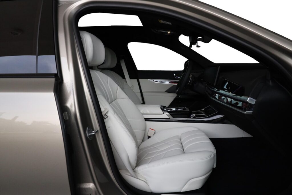 BMW 740d xDrive Sedan