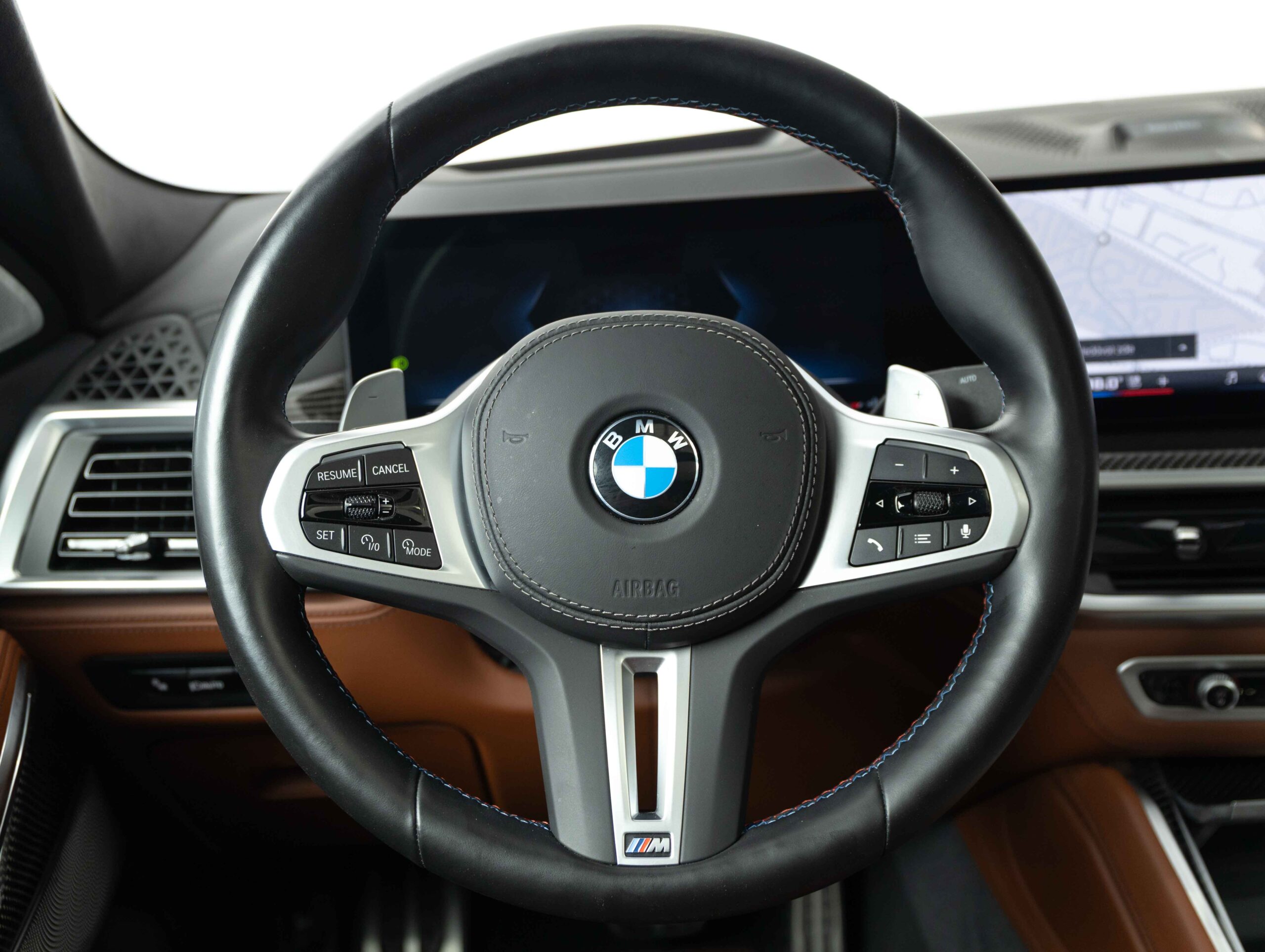 BMW X6 M60i