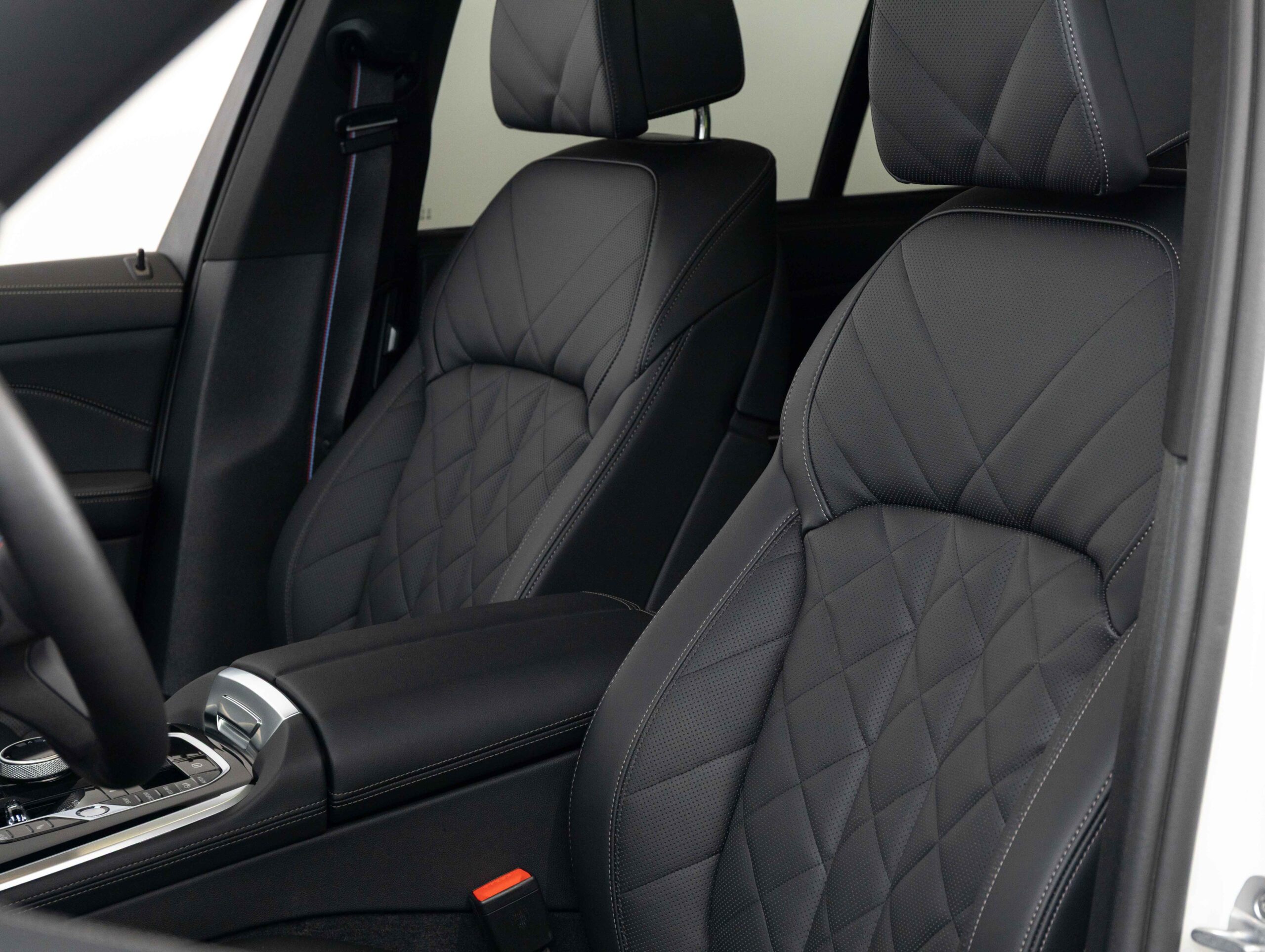 BMW X5 M60i