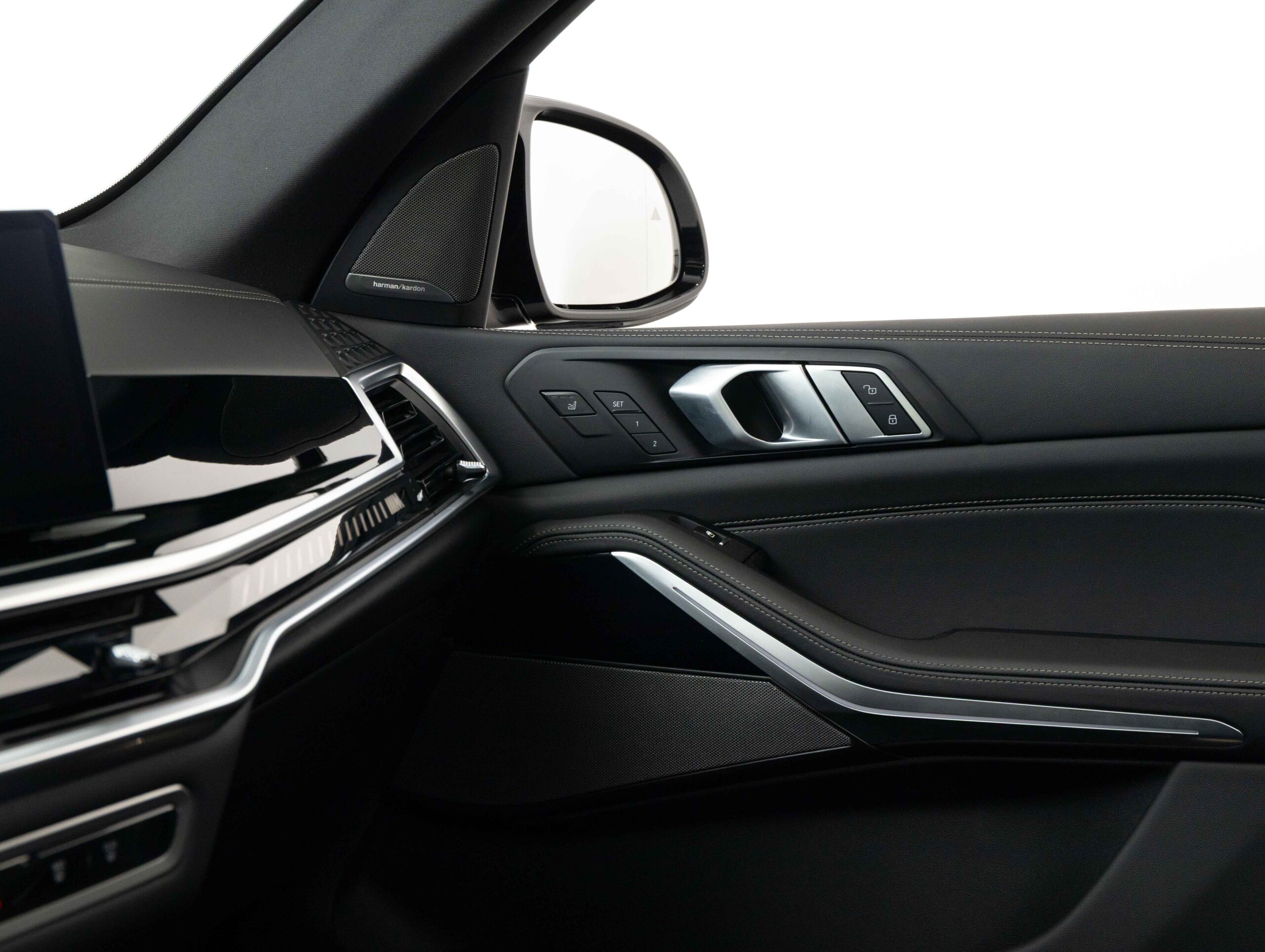 BMW X5 M60i