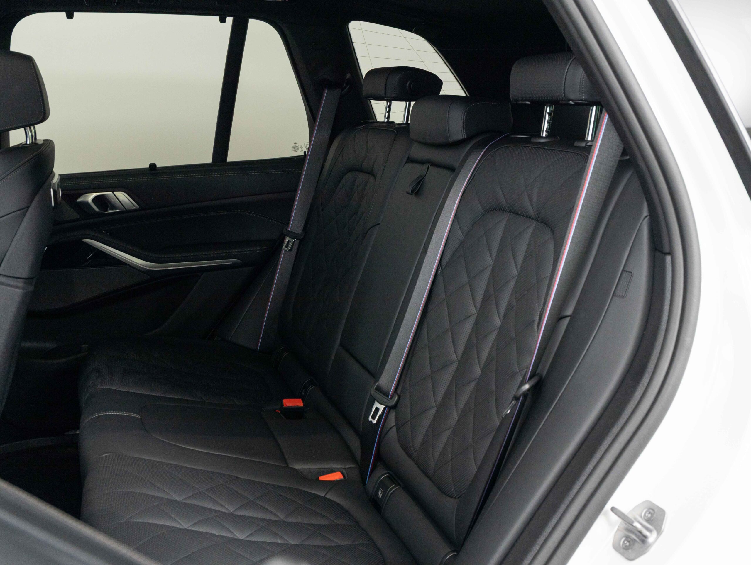 BMW X5 M60i