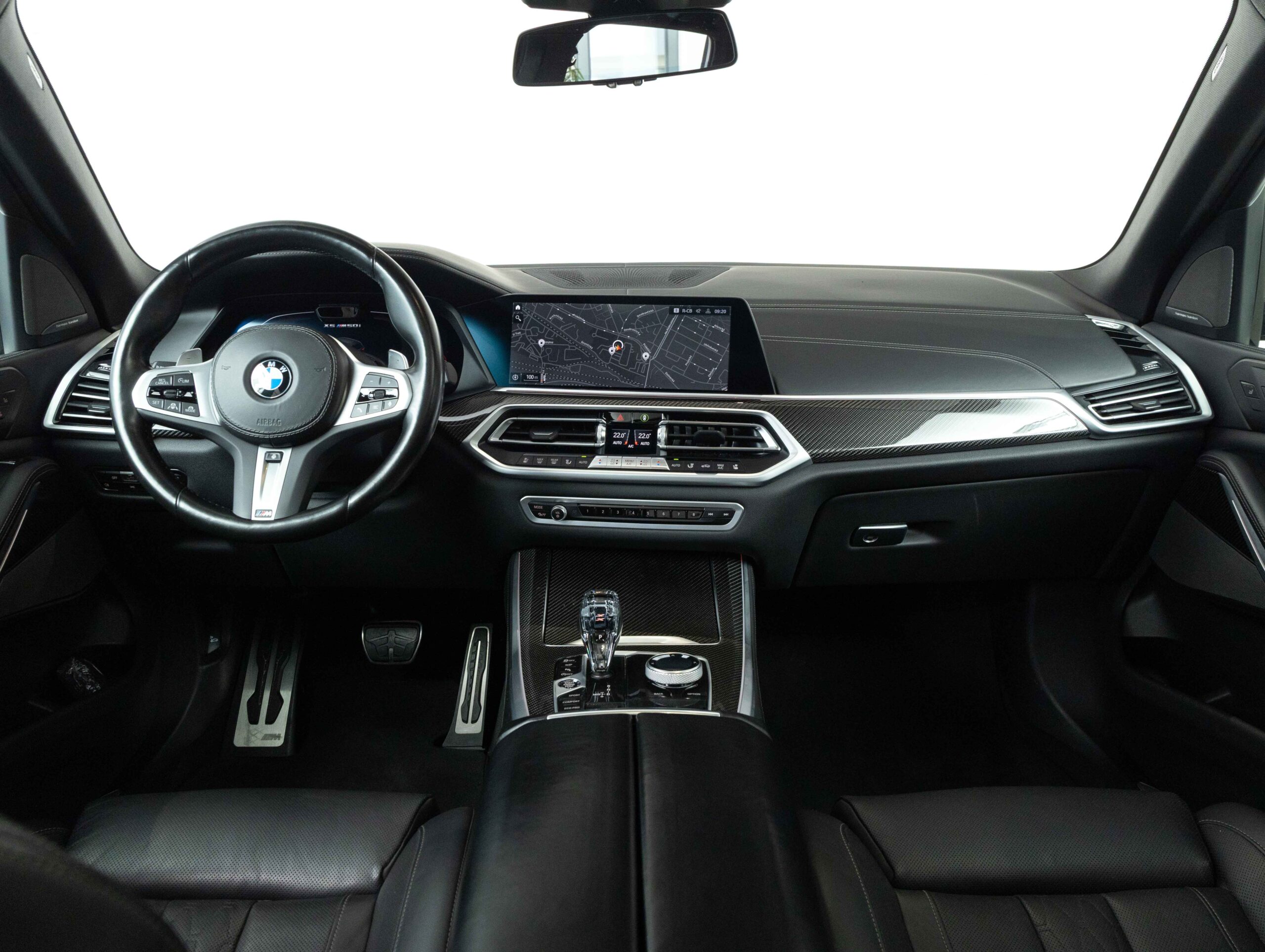 BMW X5 M50i