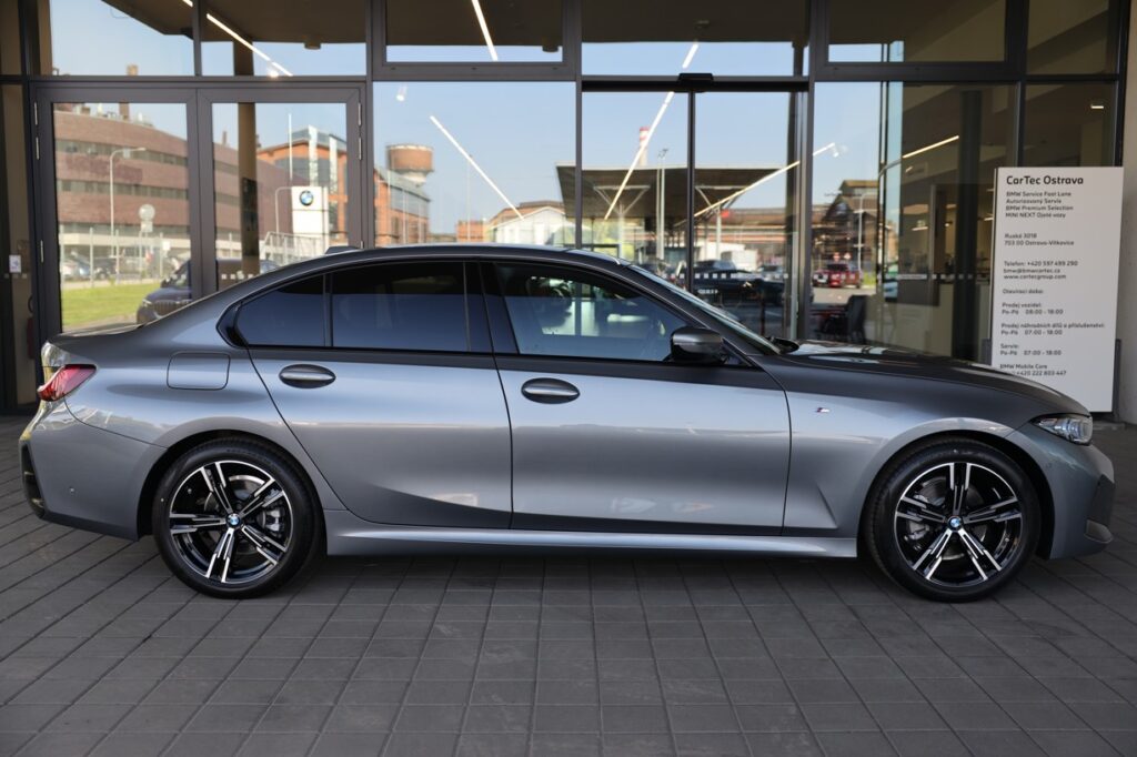 BMW 320d xDrive Sedan