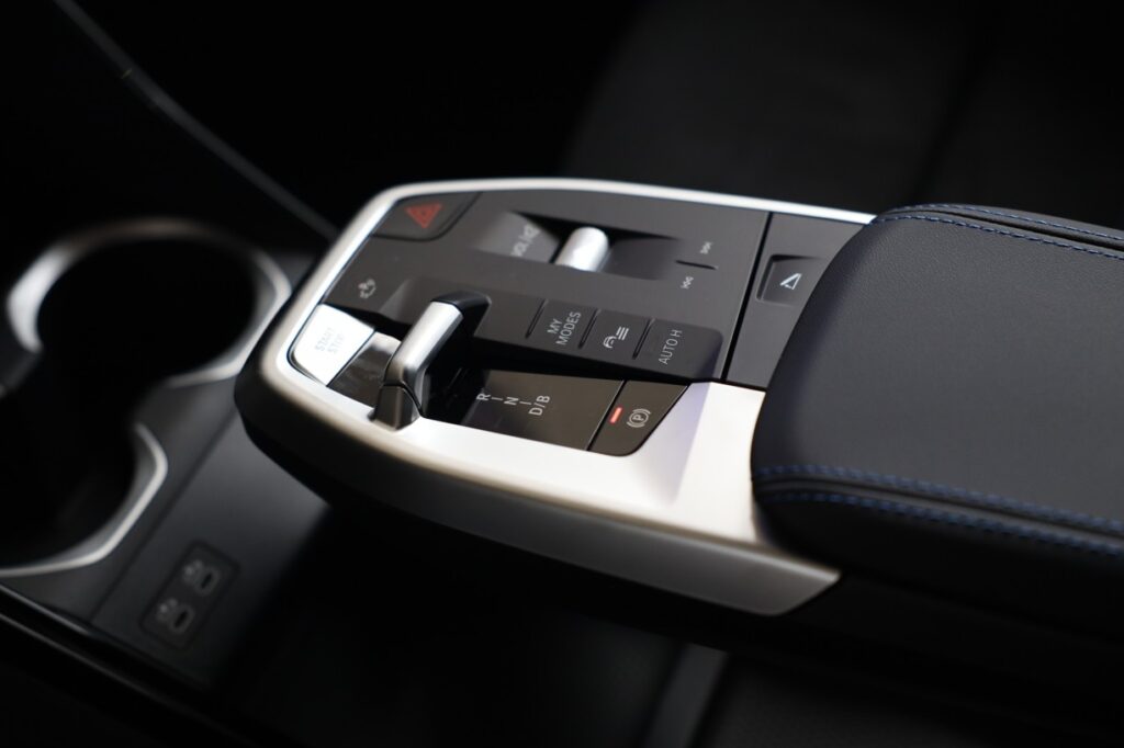 BMW iX2 xDrive30