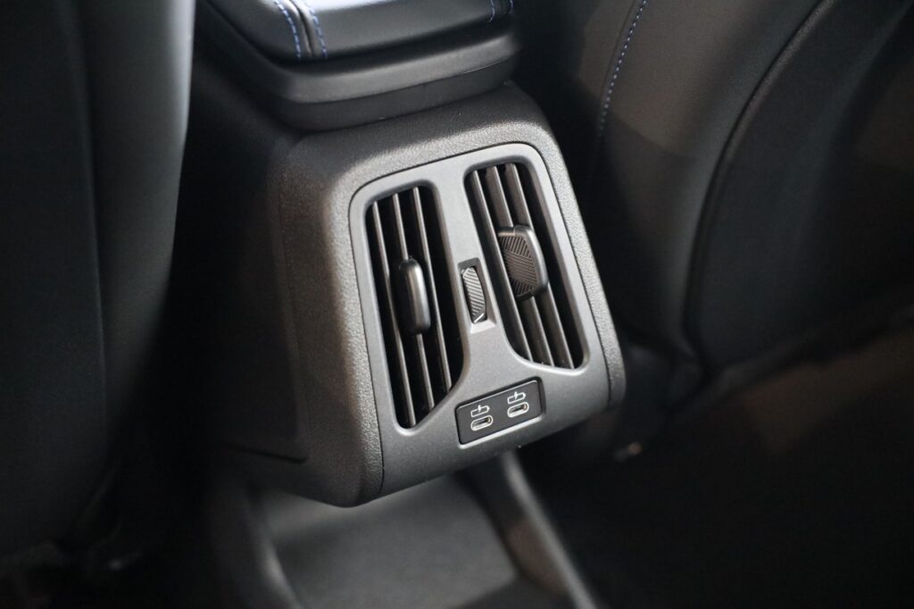 BMW iX2 xDrive30