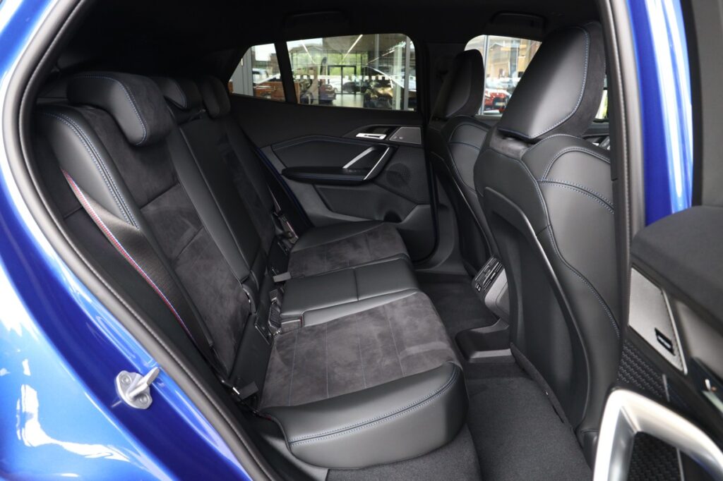 BMW iX2 xDrive30