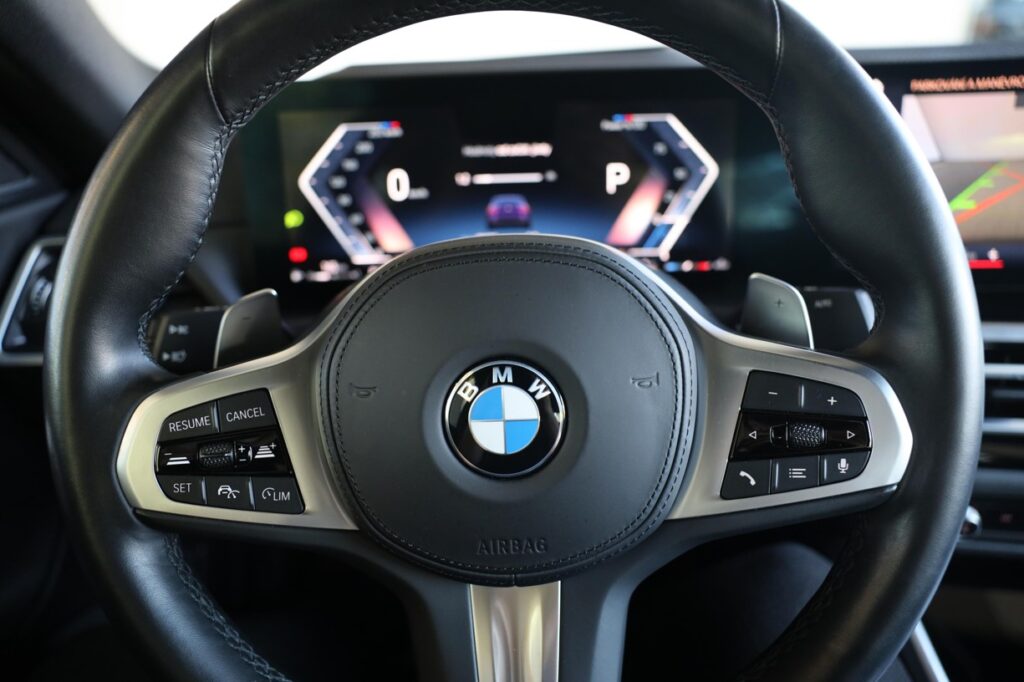 BMW M240i xDrive Coupé