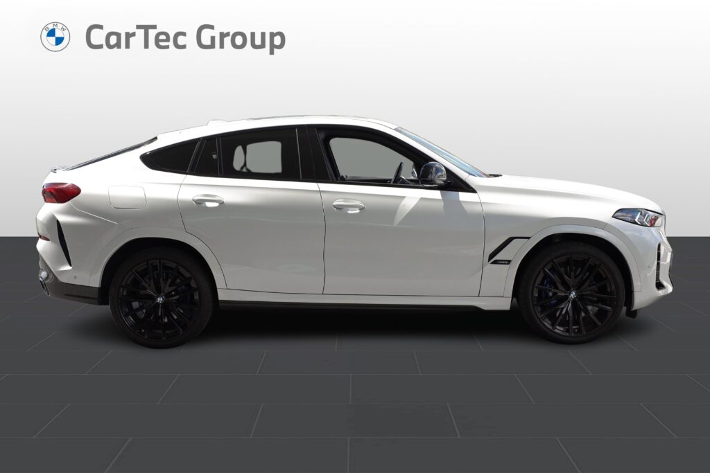 BMW X6 M60i