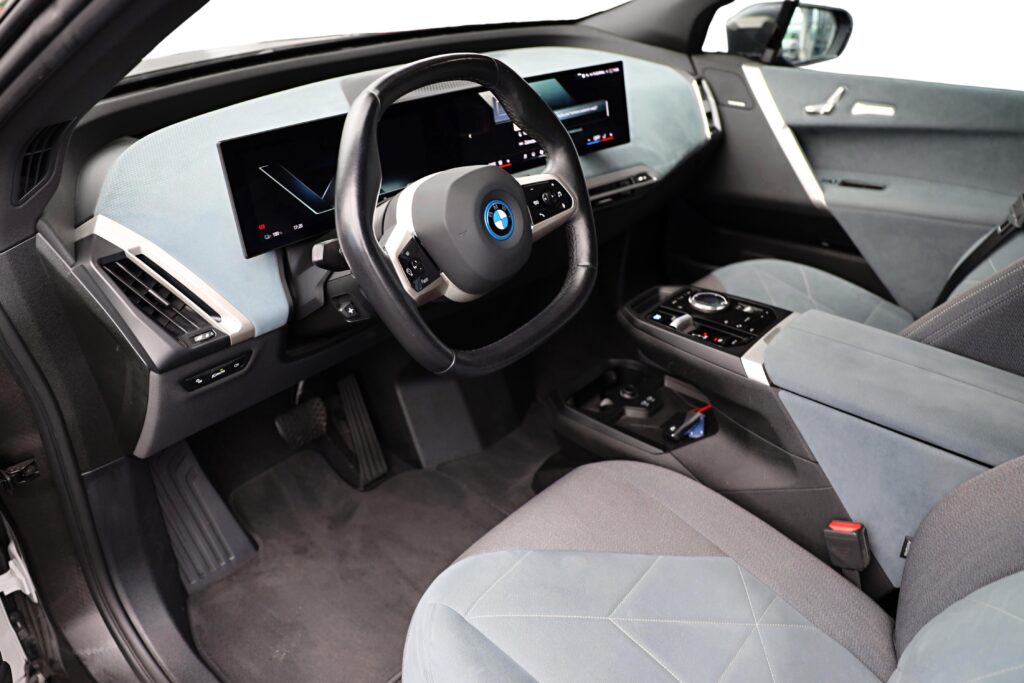 BMW iX xDrive40
