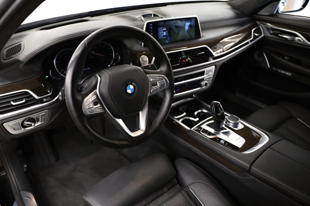 BMW 750Li xDrive