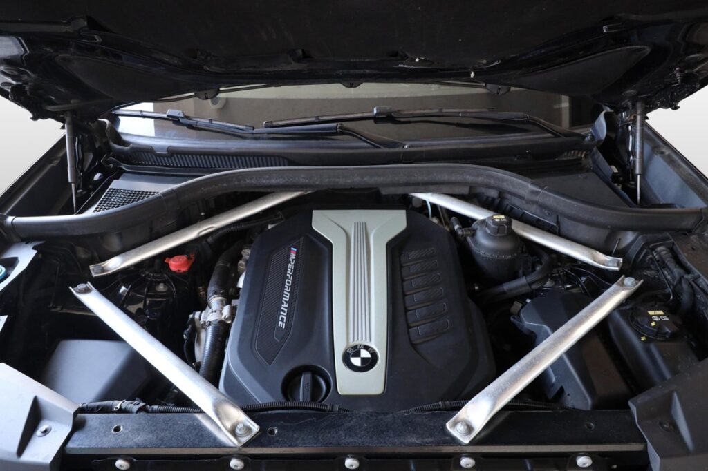 BMW X5 M50d