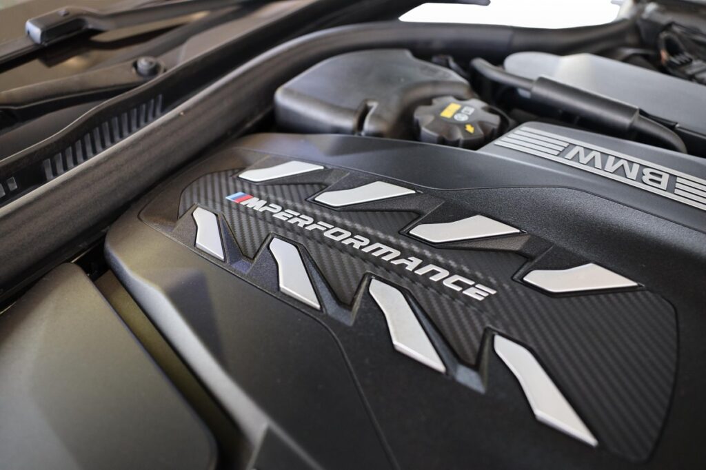 BMW M850i xDrive Coupe